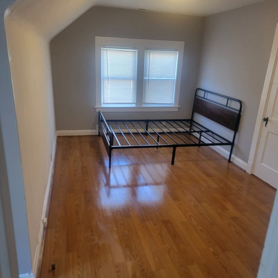 1424 Madison Ave #D - Photo 3 of 6