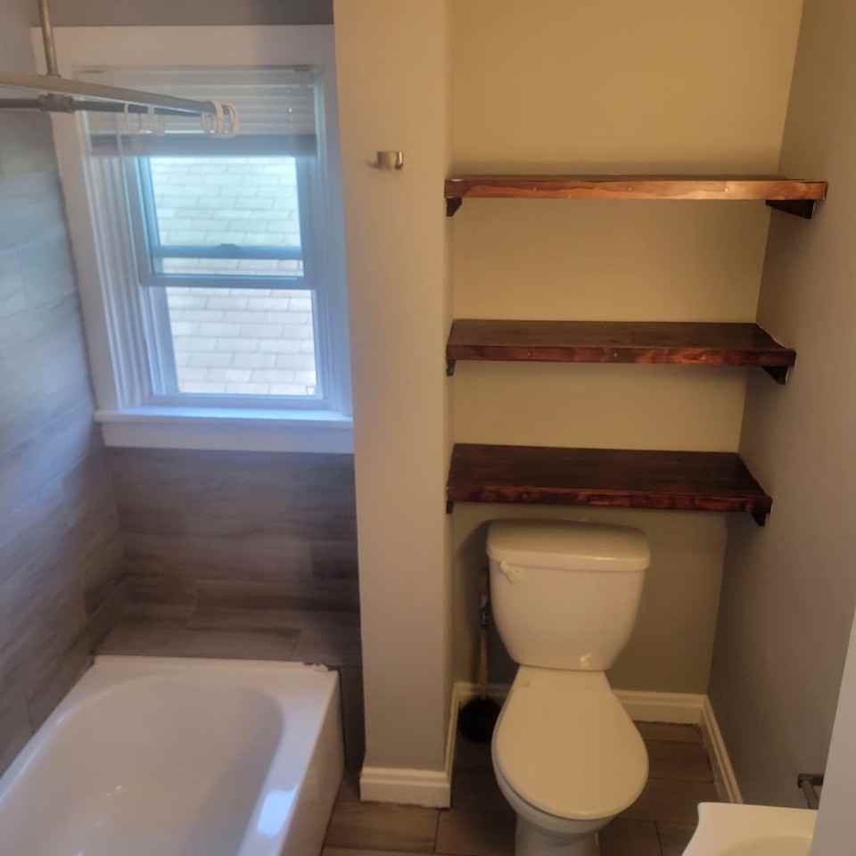 1424 Madison Ave #D - Photo 4 of 6