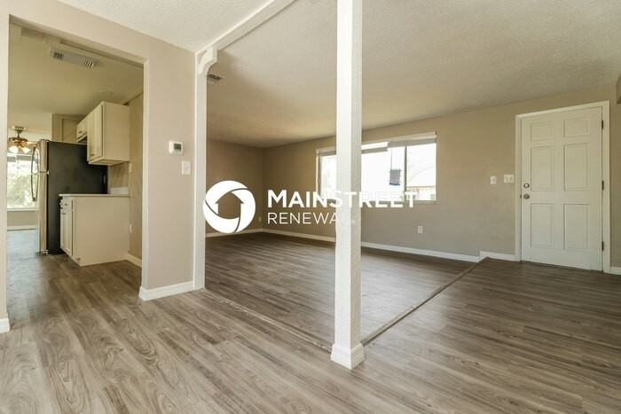 3639 Rock Royal Dr - Photo 5 of 15