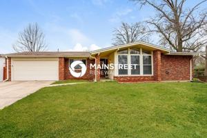 featured image of 5 Whitney Cir