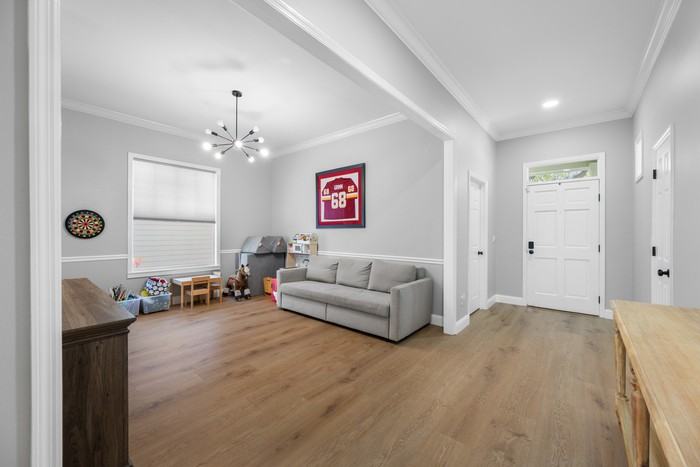 2808 Southpointe Ln - Photo 5 of 50