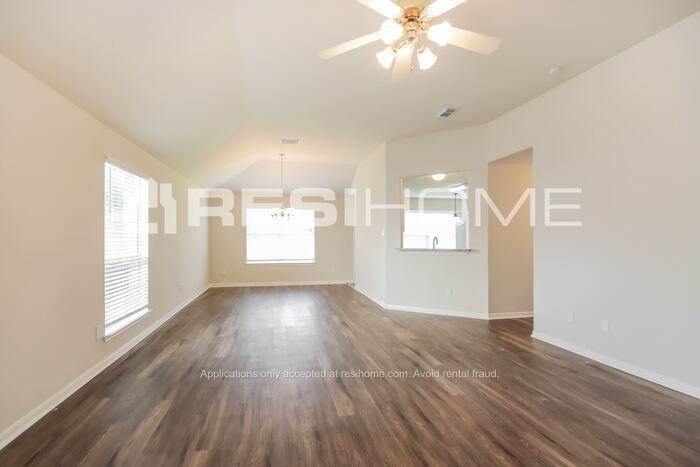 815 Richcrest Dr - Photo 6 of 23