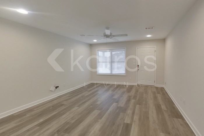 1451 Maxwell Cir - Photo 2 of 17