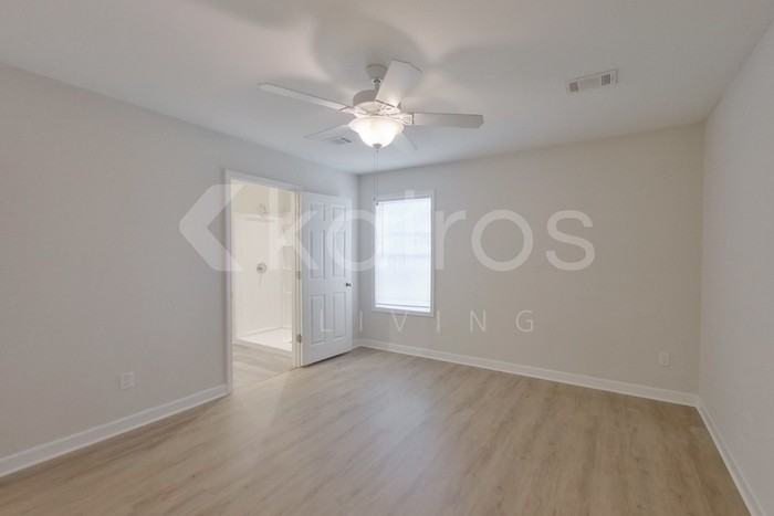 1451 Maxwell Cir - Photo 5 of 17