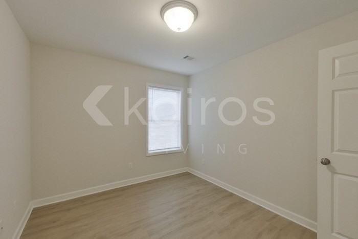 1451 Maxwell Cir - Photo 7 of 17