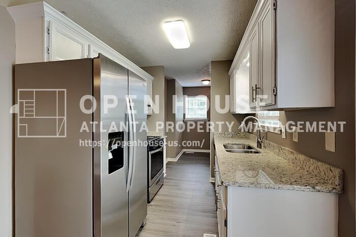 209 Halehaven Dr - Photo 6 of 20