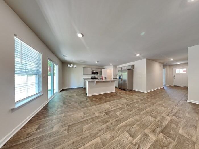 306 Crooked Pine Ct - Photo 7 of 29