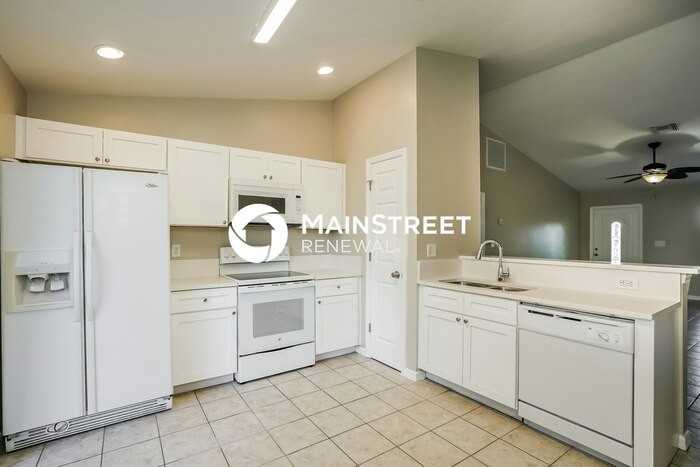 2619 Nw 11th St - Photo 7 of 16