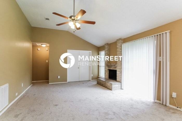 8222 Eastern Bluebird Dr - Photo 3 of 15