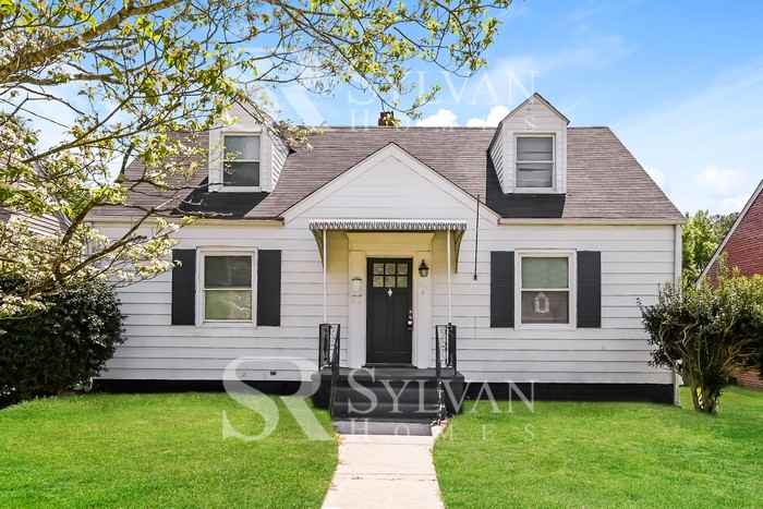 332 Claremont St - Photo 2 of 16