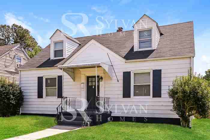 332 Claremont St - Photo 3 of 16