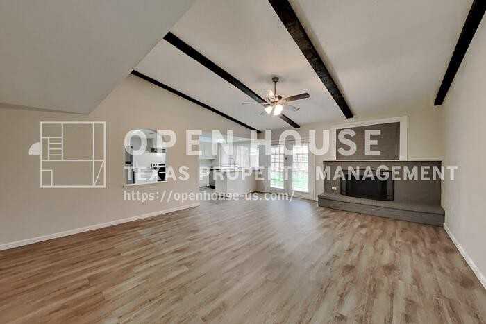 16935 Kilwinning Dr - Photo 6 of 20