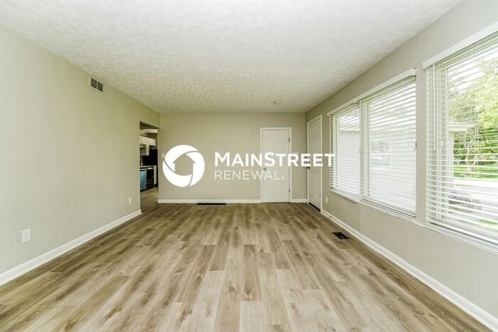 3855 E Mound St - Photo 4 of 16