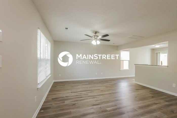 12204 Stewarts Crossing Dr - Photo 5 of 17