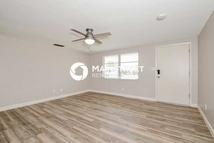 5310 Olive Ave - Photo 4 of 16