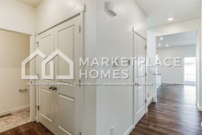 127 66th Ave - Photo 4 of 31