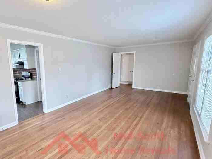 1857 Denison St - Photo 5 of 20