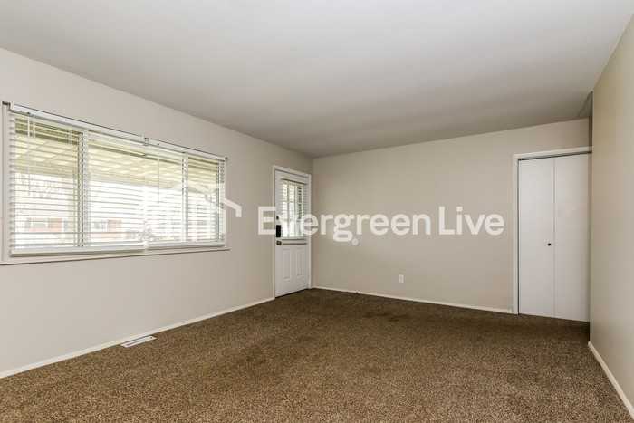 204 W Boitnott Dr - Photo 3 of 15