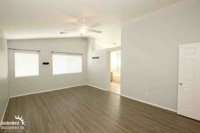 5924 Desert Twilight Ct - Photo 6 of 13