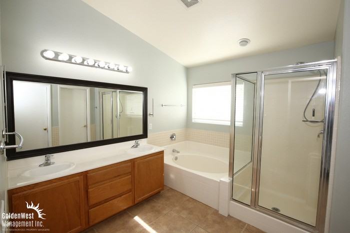 5924 Desert Twilight Ct - Photo 7 of 13