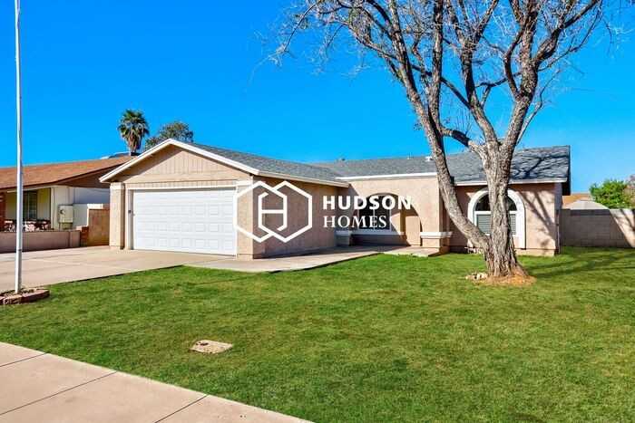 954 S 34th St - Photo 3 of 29