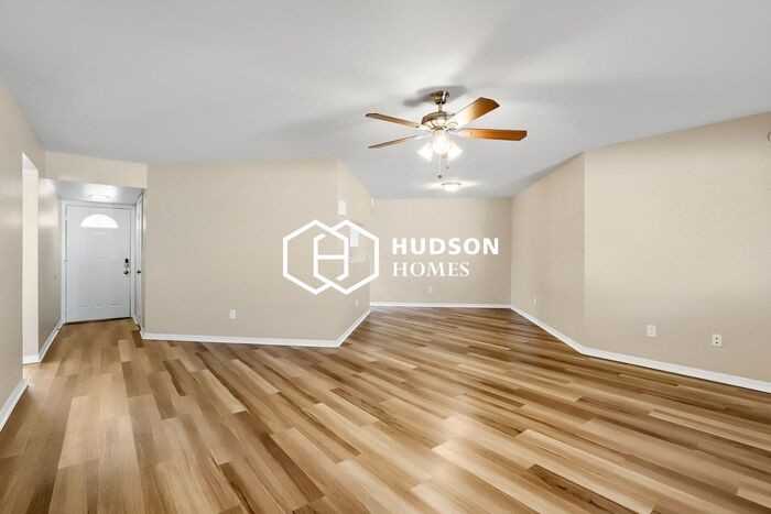 954 S 34th St - Photo 5 of 29