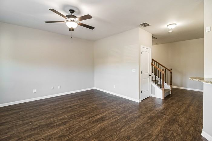 108 Rankin Cir - Photo 5 of 16