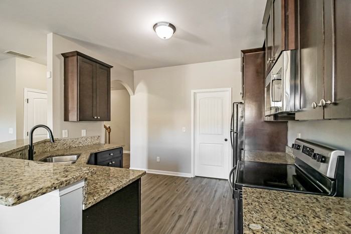 108 Rankin Cir - Photo 7 of 16