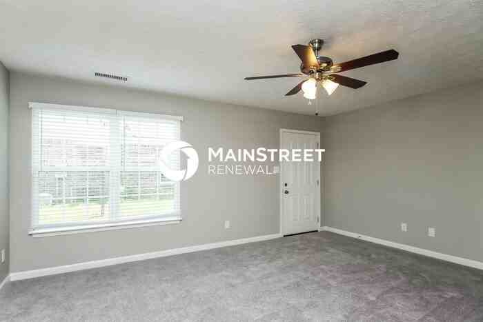 536 Dove Way - Photo 4 of 16