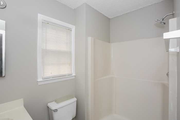 7228 Walterboro Rd - Photo 5 of 9