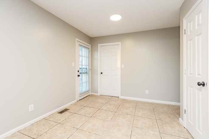 1026 Mile High Dr - Photo 6 of 10