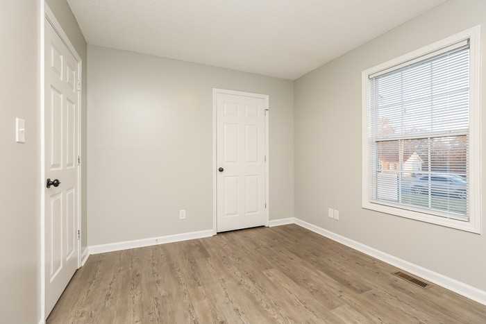 1026 Mile High Dr - Photo 7 of 10