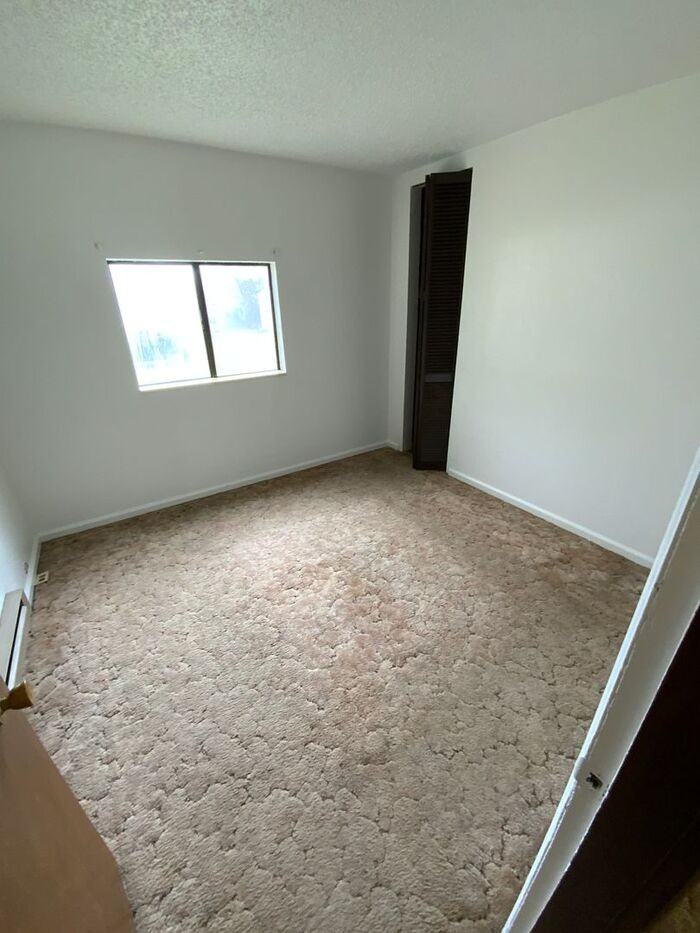 8222 Pipeline Rd E - Photo 4 of 14