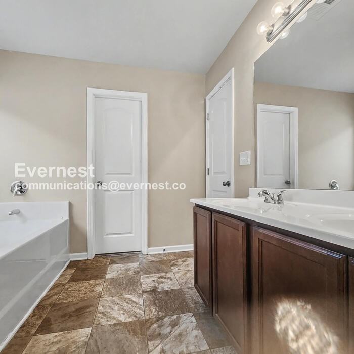 1578 Onalee Dr - Photo 6 of 22