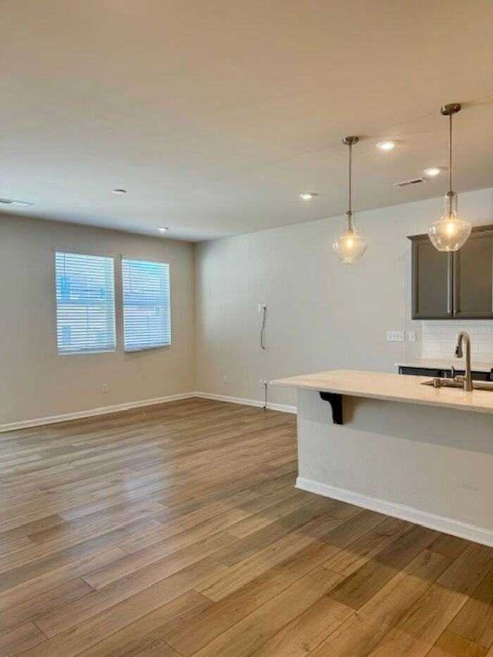 5611 Axil Lane - Photo 5 of 21