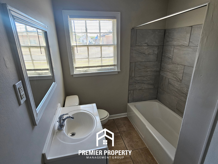 5599 Quince Rd - Photo 7 of 9