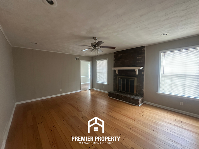 5114 Patrick Henry Dr - Photo 2 of 8