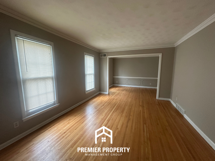 5114 Patrick Henry Dr - Photo 3 of 8