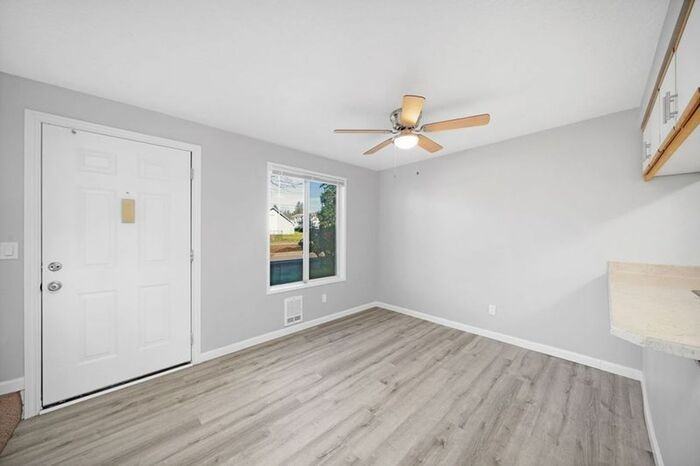 14350 E Burnside St - Photo 3 of 45