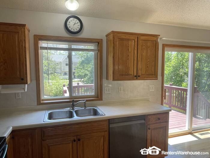 1446 50th St Nw - Photo 5 of 22