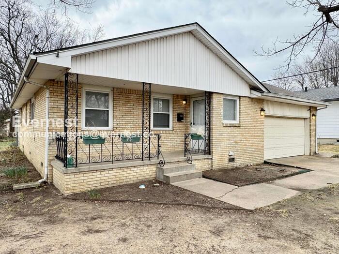 5764 E 24th St - Photo 2 of 30