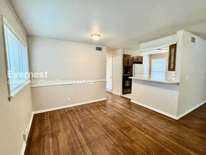 5764 E 24th St - Photo 7 of 30