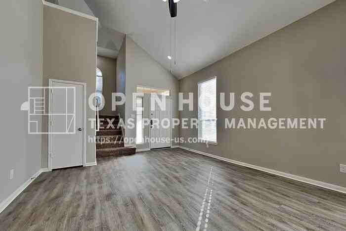29207 Fox Fountain Ln - Photo 5 of 25