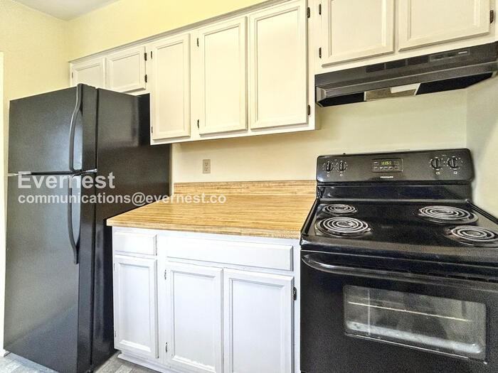 217 Mimosa Ave - Photo 7 of 33