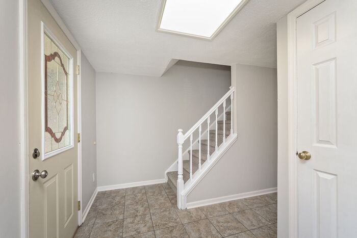 7822 Ashton Pl - Photo 3 of 28