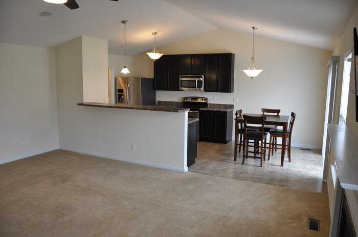 213 Flint Brook Dr - Photo 5 of 22