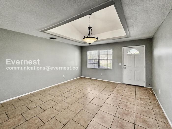 1649 Valeview Ct - Photo 6 of 23