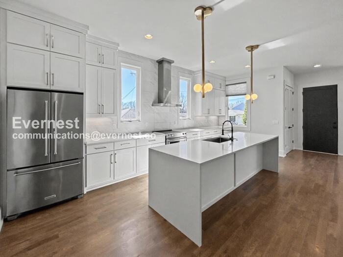 1011 Garfield St - Photo 3 of 29