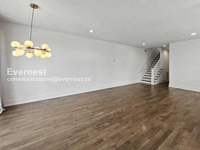 1011 Garfield St - Photo 6 of 29