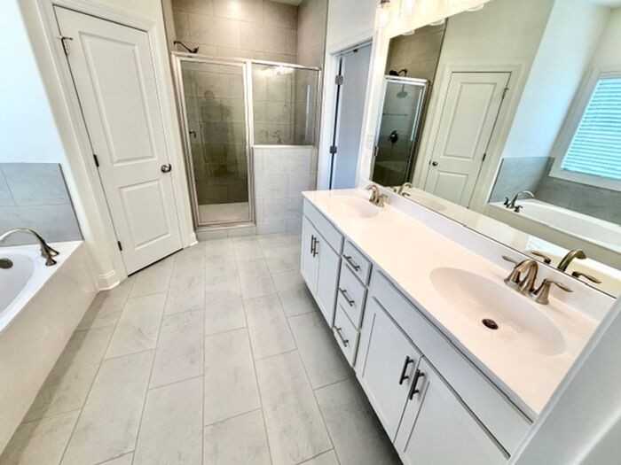 200 Hughetta St Oakland TN 38060 - Photo 6 of 12